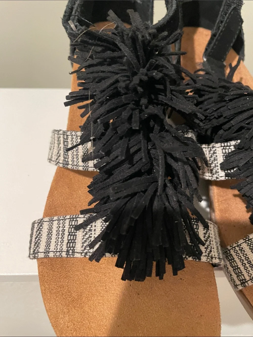 Minnetonka Desi Fringe Wedge Sandal size 9